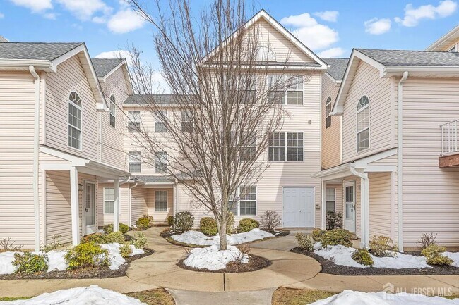 Foto del edificio - 421 Plymouth Rd