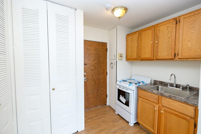 Foto del edificio - Garfield Ave Apartments | 2323