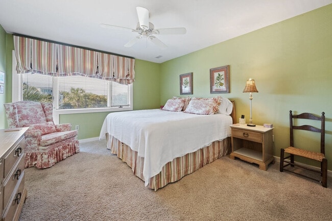 Foto del edificio - 321 Pioneer Loop