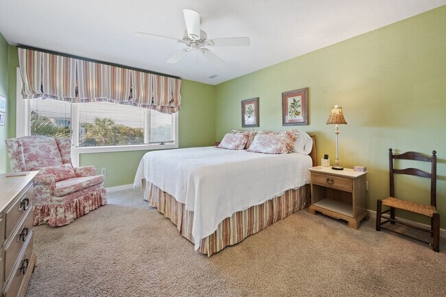 Building Photo - 321 Pioneer Loop