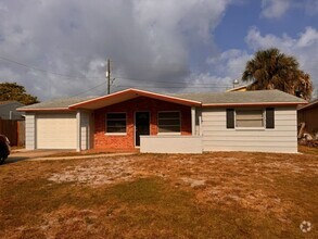 Building Photo - 10731 Premier Ave