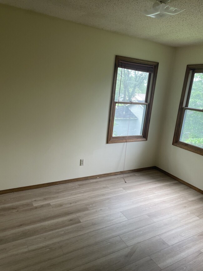 Foto del edificio - 403-405 S 8th Ave