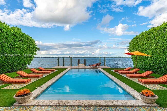 Foto del edificio - 1277 N Venetian Way