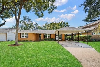 Building Photo - 855 Judiway St