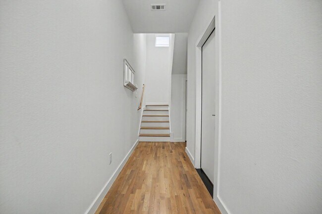 Foto del edificio - 1510 N Washington Ave