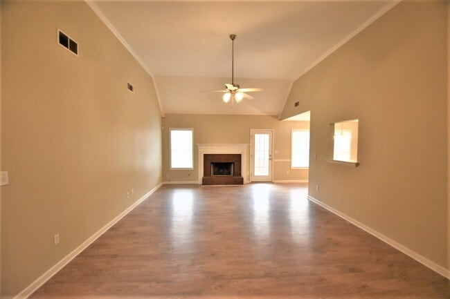 Building Photo - 35 Alley Cir