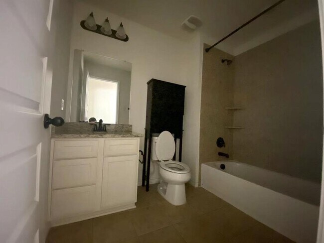 Foto del edificio - 2752 Tobias Ln