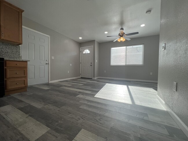 Building Photo - 26204 Underwood Ave