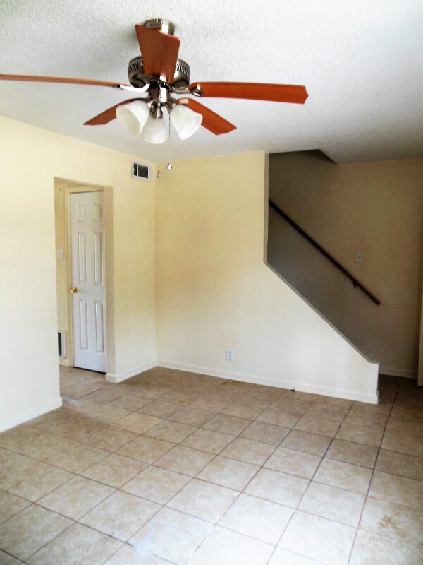 Building Photo - 1011 Giovanni St