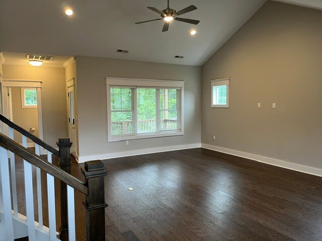 Foto del edificio - 111 Ellis Ln