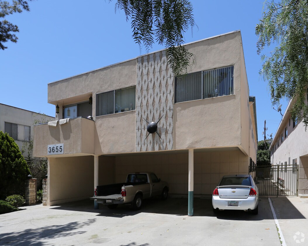 Building Photo - 3655 McLaughlin Ave