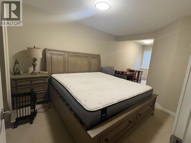 Building Photo - 6800 Eckersley Rd