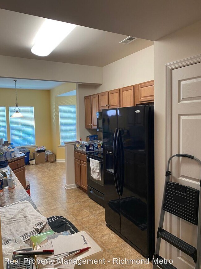 Building Photo - 3 br, 2.5 bath House - 940 Kitty Hamilton ...