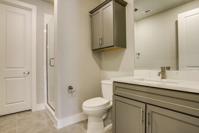 Building Photo - 6010 Chimera Ct