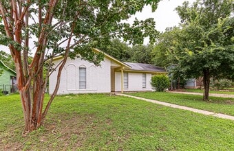Building Photo - 5905 Cedardale Dr