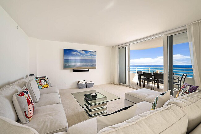 Building Photo - 3407 S Ocean Blvd