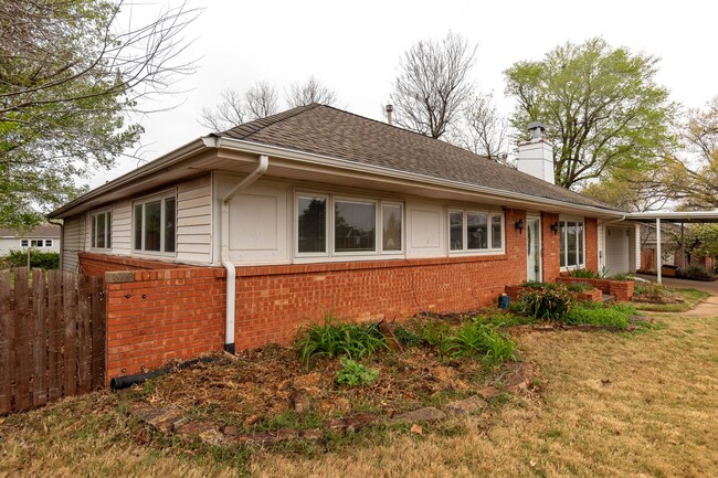 Building Photo - 3 Bed 3 Bath in Midwest City