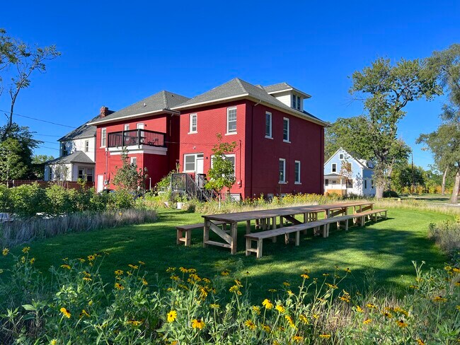 Building Photo - 1513 McClellan Ave