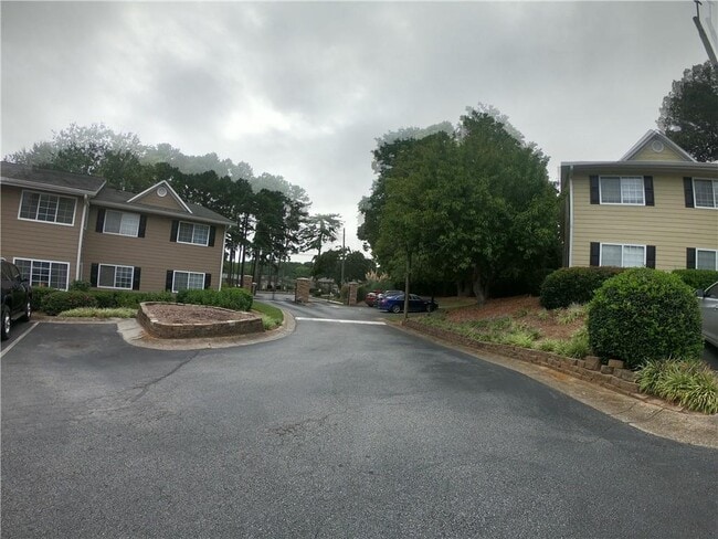 Building Photo - 1468 Briarwood Rd NE