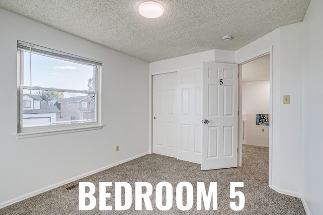 Building Photo - 11306 Depew Way