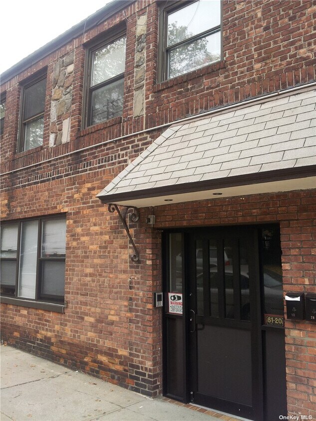 Primary Photo - 61-20 Laurel Hill Blvd