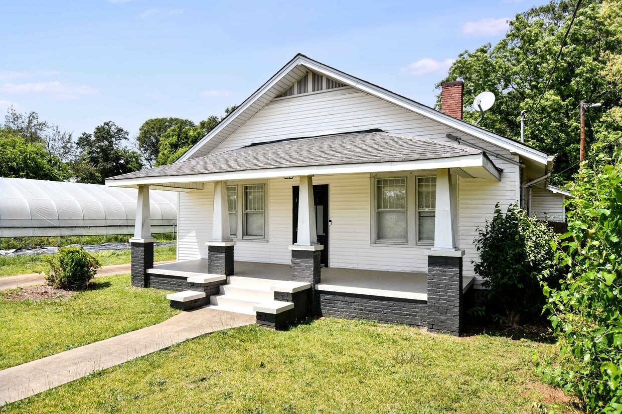 Photo - 1166 Pendleton St