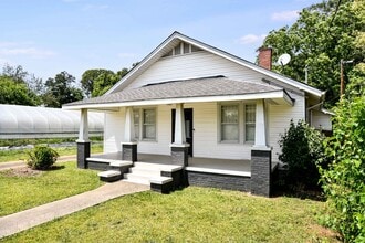 Building Photo - 1166 Pendleton St