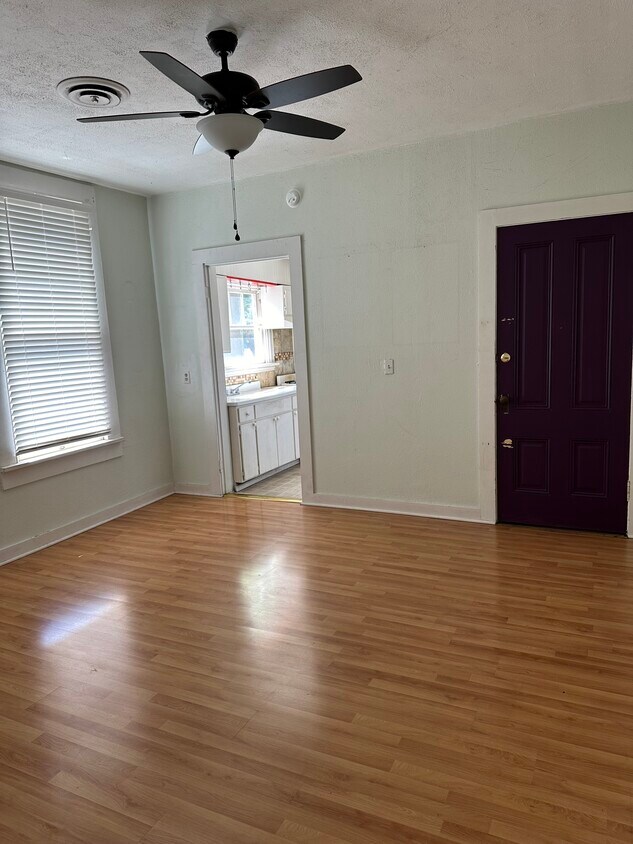 Living room - 509 18th Street