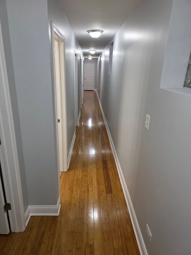 Photo - 1231 S Avers Ave House