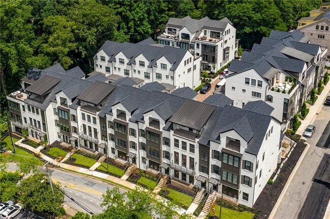 Building Photo - 134 W Wieuca Rd NE