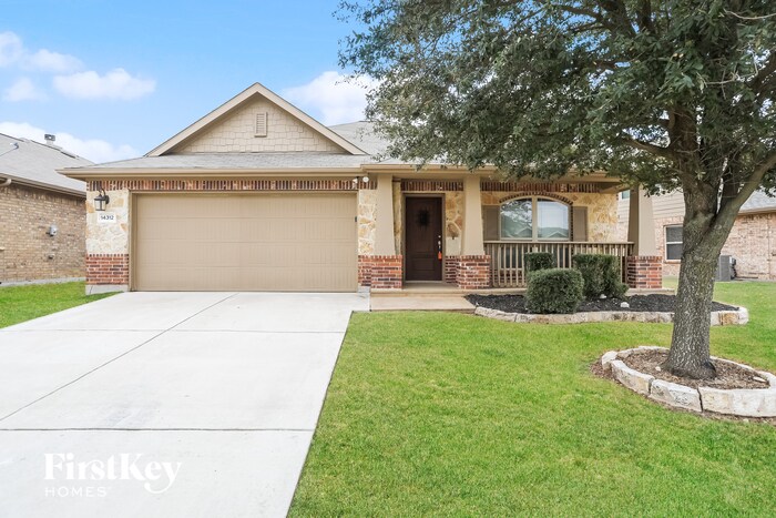 Foto principal - 14312 Broomstick Rd
