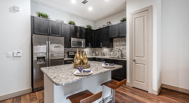 1 Bed W/ Luxury and Style! - 1 Bed W/ Luxury and Style! Apartment