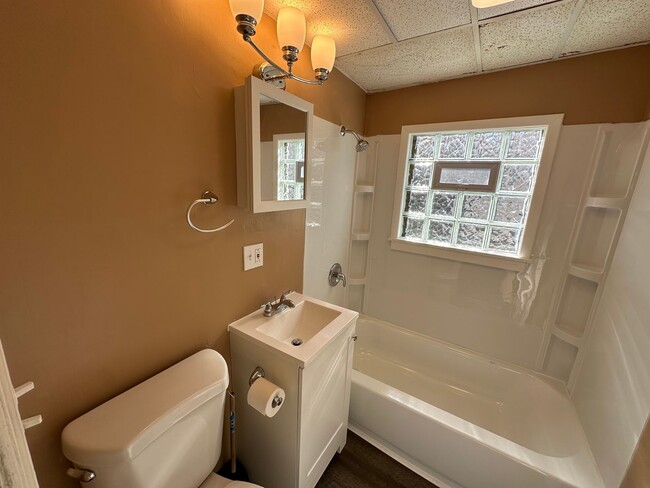 Foto del edificio - 288 Dickey Ave NW