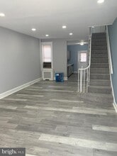 Building Photo - 2982 E Thompson St