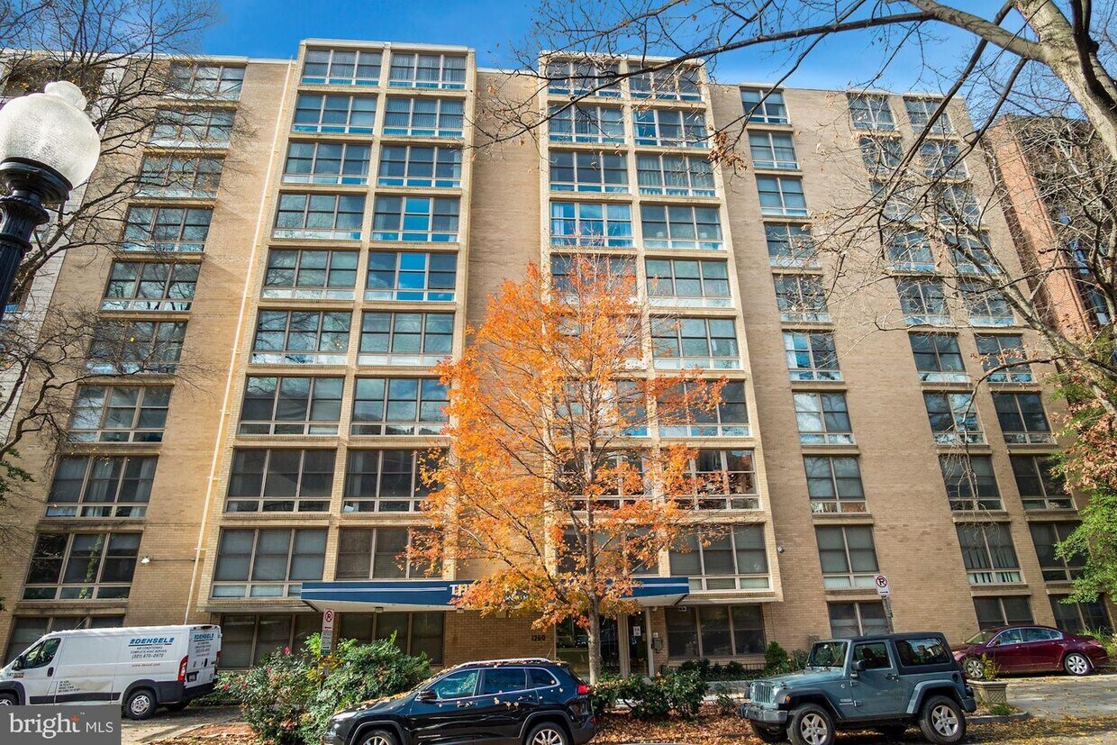 1260 21st St NW Unit 1009, Washington, DC 20036 Room for Rent in