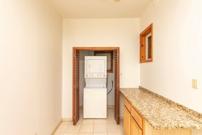 Foto del edificio - 1707 N Fairfield Ave