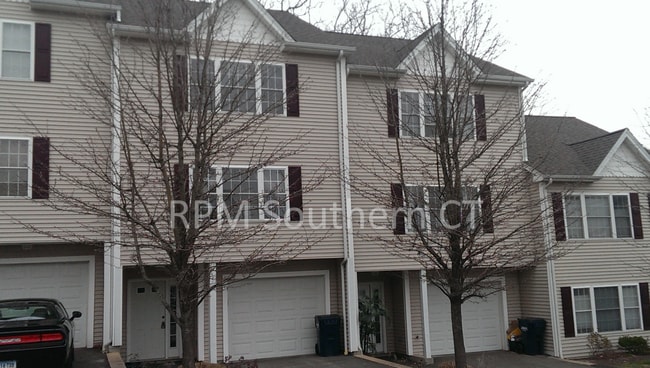 Building Photo - 2720 State St