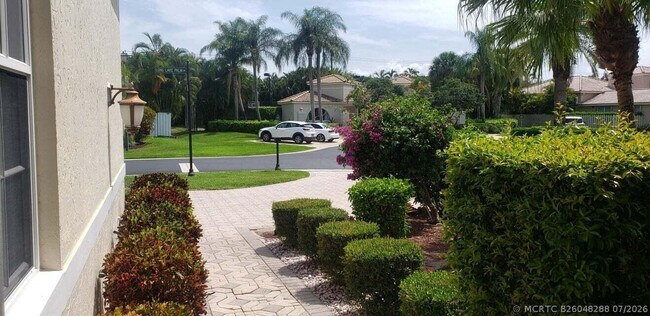 Foto del edificio - 9091 Long Lake Palm Dr