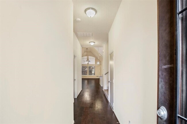 Foto del edificio - 17906 Arapaho Hill Ln