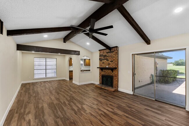 Building Photo - 1037 Alicia Ln