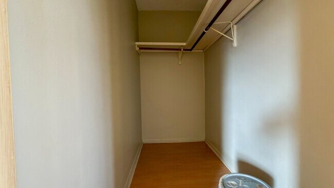 Foto del edificio - 310 Vieux Orleans Cir