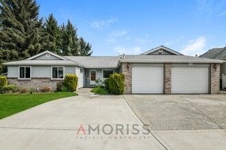 Building Photo - 5040 Oakmont Pl SE