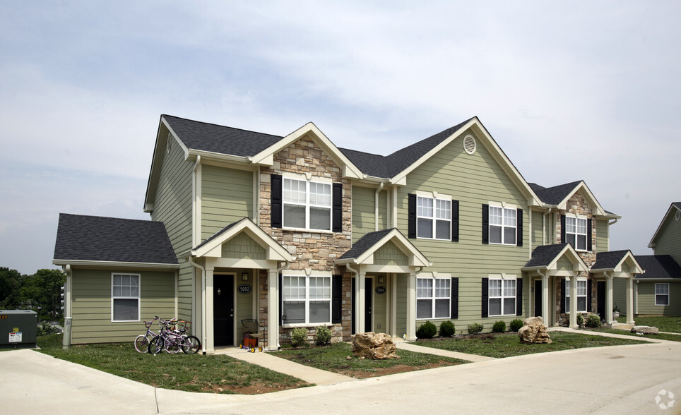 Gravois Ridge Townhome Apartments Rentals - Fenton, MO | Apartments.com