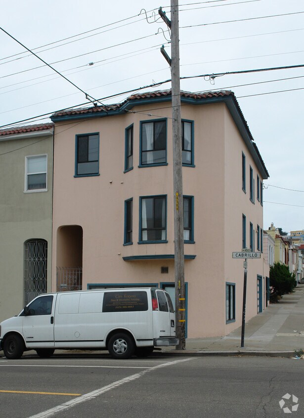 Building Photo - 4500 Cabrillo St