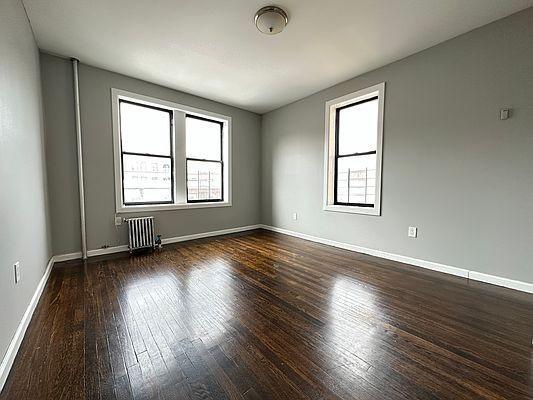 Foto del edificio - 1 bedroom in BRONX NY 10463