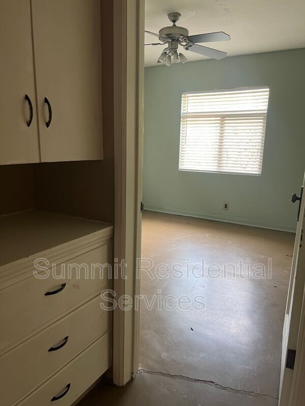Foto del edificio - 2702 E Sylvia St