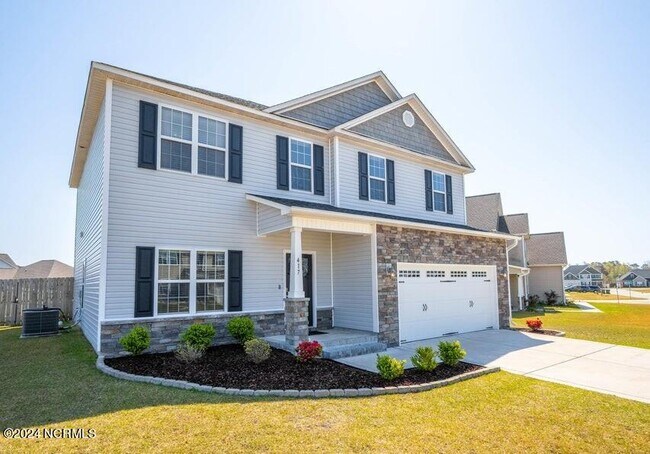 Building Photo - 417 Derrick Dr