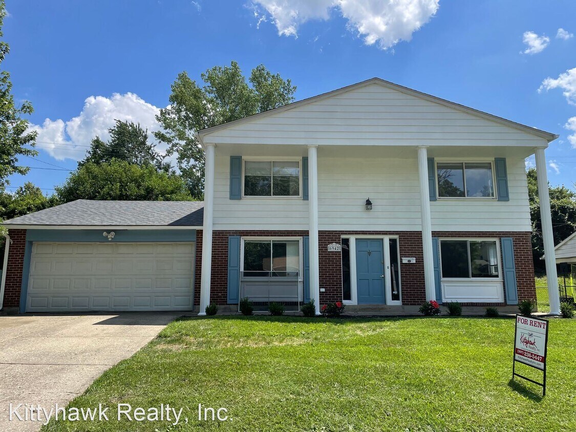 Foto principal - 4 br, 2.5 bath House - 6942 Hubbard Dr.