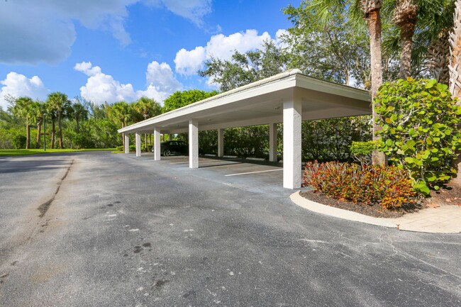 Building Photo - **FIDDLER'S CREEK**3 BEDS/2BATHS**FURNISHE...