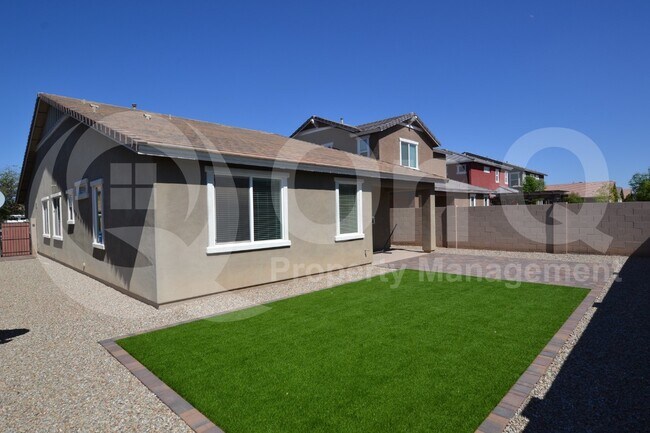 Foto del edificio - 7057 E Olla Ave